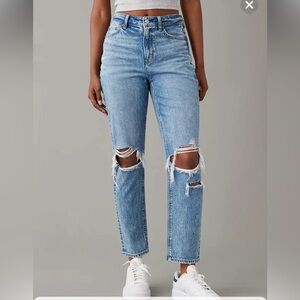 American Eagle Strigid Ripped Mom Jean